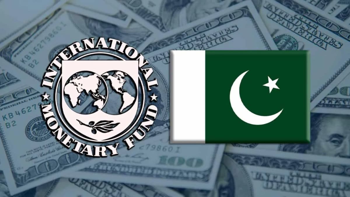 IMF Hands Pakistan Its First Draft Deal: Will Islamabad Sign Off This Week?
