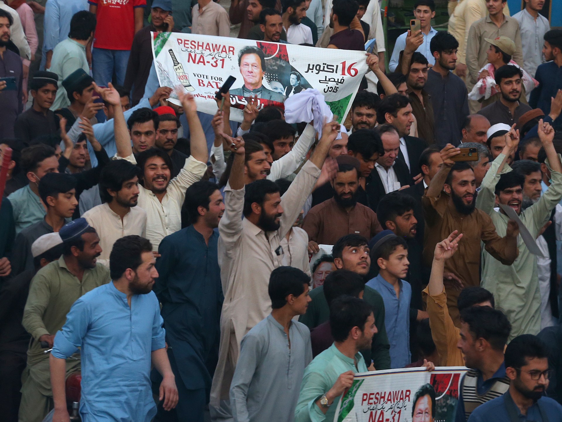 Pakistan&rsquo;s reeling economy takes new hit from protests